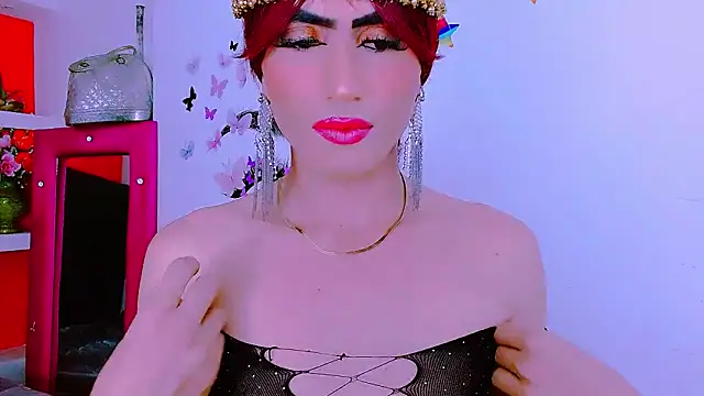 Snapshot of priscilahotker chatting on 01-17-25, 04:39 priscilahotker online show from 01-17-25, 04:39