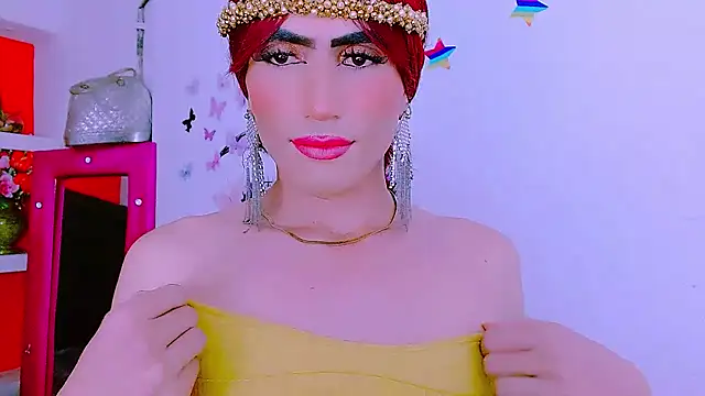 Snapshot of priscilahotker chatting on 01-17-25, 07:41 priscilahotker online show from 01-17-25, 07:41