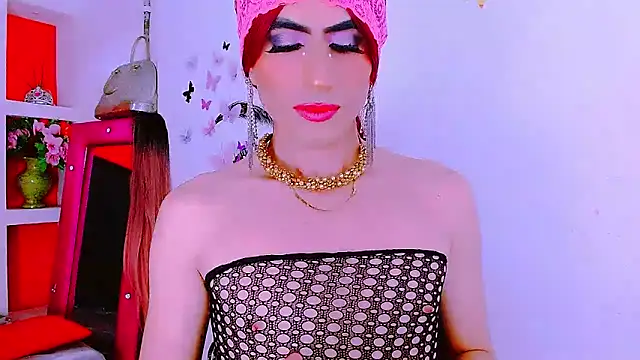 Snapshot of priscilahotker chatting on 01-22-25, 02:15 priscilahotker online show from 01-22-25, 02:15