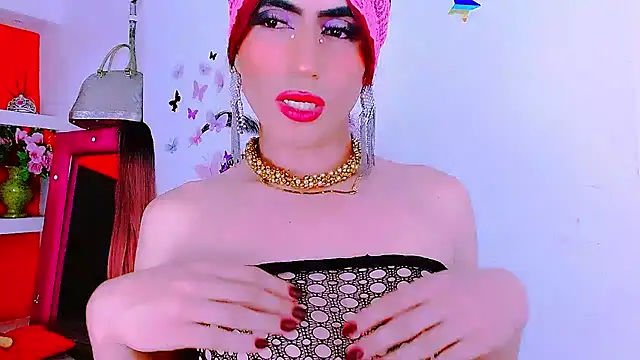 Snapshot of priscilahotker chatting on 01-22-25, 05:16 priscilahotker online show from 01-22-25, 05:16