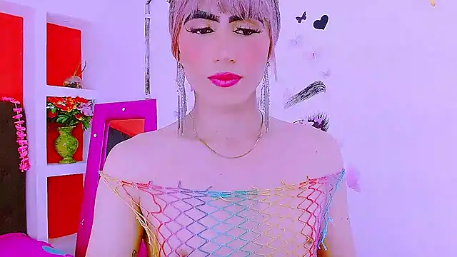Snapshot of priscilahotker chatting on 02-17-25, 05:14 priscilahotker online show from 02-17-25, 05:14