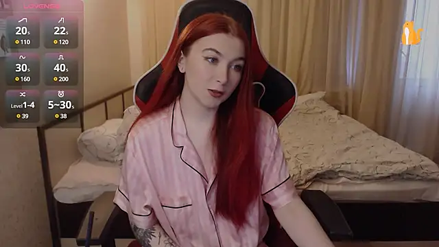 Cute lina online show from 12-15-24, 11:12