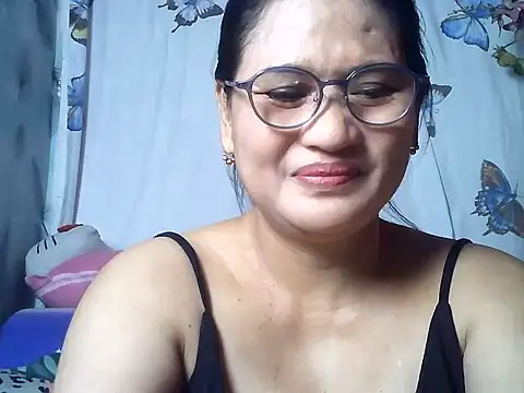 Snapshot of Amazing_Angel22 chatting on 06-21-26, 10:34 Amazing Angel22 online show from 06-21-26, 10:34