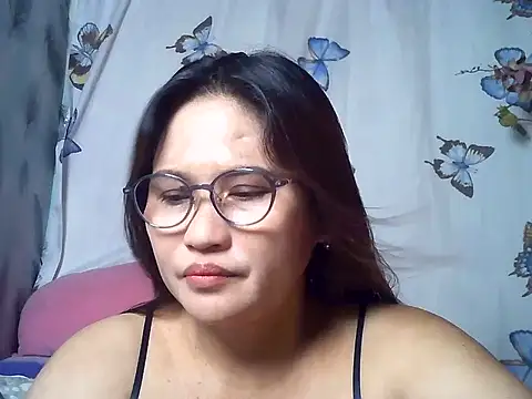Snapshot of Amazing_Angel22 chatting on 06-26-26, 02:16 Amazing Angel22 online show from 06-26-26, 02:16