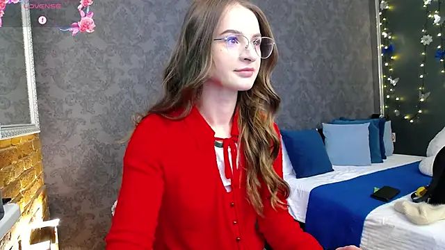 KateJonson online show from 11-24-25, 01:33