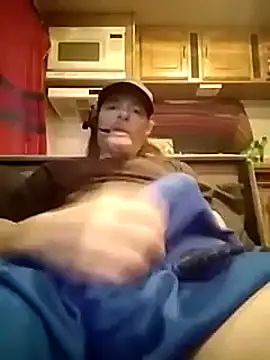 truckerlove69 online show from 12-05-24, 04:55