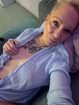 Jan ina online show from 11-25-25, 06:35