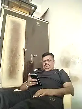 Desi Londa 143 online show from 04-11-26, 07:56