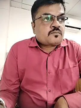 Snapshot of Desi_Londa_143 chatting on 05-05-26, 04:31 Desi Londa 143 online show from 05-05-26, 04:31