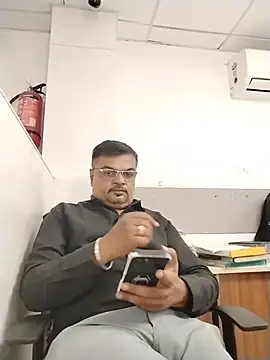 Snapshot of Desi_Londa_143 chatting on 07-08-26, 05:56 Desi Londa 143 online show from 07-08-26, 05:56