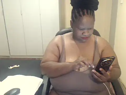sweetnoziexx online show from 02-05-25, 06:02