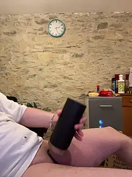 yann2392 online show from 05-15-26, 05:42
