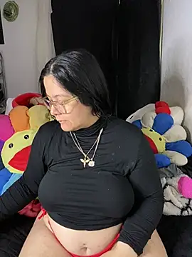 Snapshot of MsConejitaa chatting on 05-01-26, 04:00 MsConejitaa online show from 05-01-26, 04:00