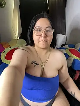 Snapshot of MsConejitaa chatting on 05-04-26, 02:35 MsConejitaa online show from 05-04-26, 02:35