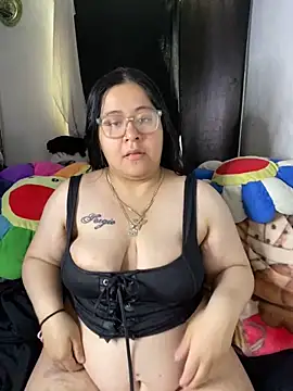 Snapshot of MsConejitaa chatting on 05-06-26, 03:06 MsConejitaa online show from 05-06-26, 03:06