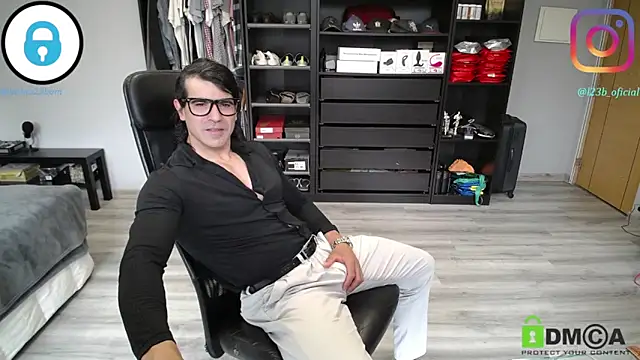 samricci21 online show from 04-08-26, 01:11