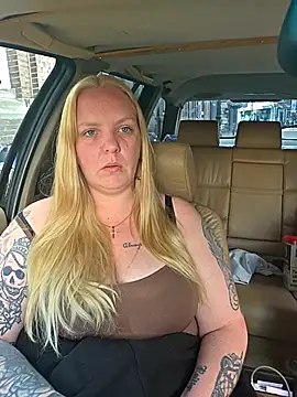 Snapshot of Melissa1994- chatting on 07-03-26, 03:51 Melissa1994- online show from 07-03-26, 03:51
