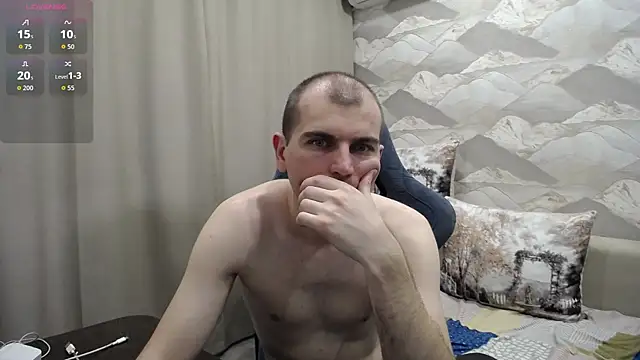 Snapshot of SerzhKorol1 chatting on 06-23-26, 12:47 SerzhKorol1 online show from 06-23-26, 12:47