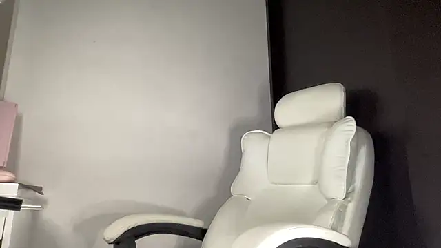 baby natalie online show from 01-16-25, 09:16