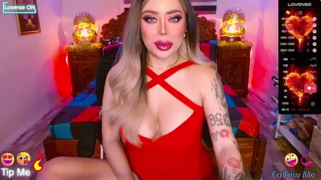 Snapshot of Magnificent_Goddess chatting on 10-05-25, 05:06 Magnificent Goddess online show from 10-05-25, 05:06