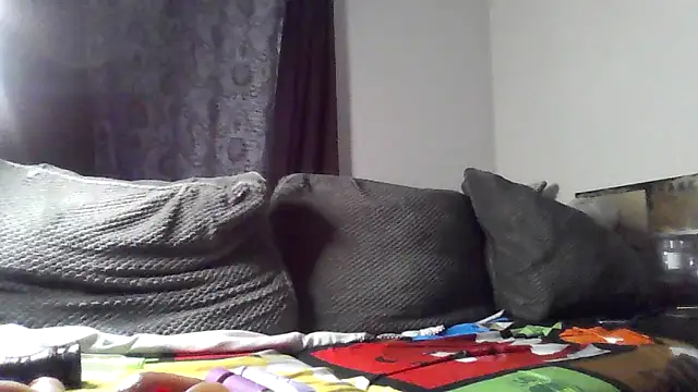Snapshot of ExoticBlue-Butterfly chatting on 06-01-26, 04:03 ExoticBlue-Butterfly online show from 06-01-26, 04:03