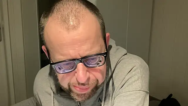 FABIOGLASSES online show from 11-27-25, 10:45