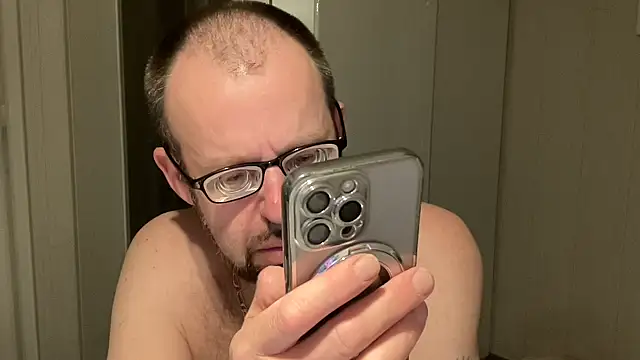 FABIOGLASSES online show from 05-26-26, 10:06