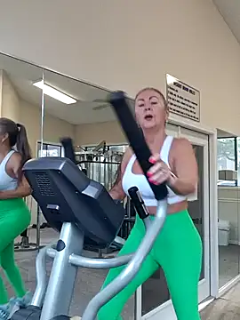 EvaRobinson online show from 12-17-24, 07:48