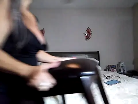 EvaRobinson online show from 02-14-25, 12:51