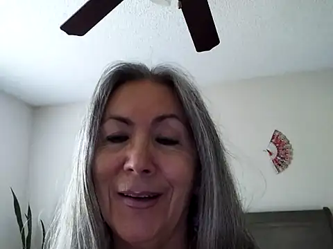 Snapshot of EvaRobinson chatting on 05-11-26, 05:10 EvaRobinson online show from 05-11-26, 05:10