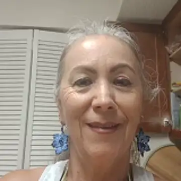Snapshot of EvaRobinson chatting on 05-15-26, 05:42 EvaRobinson online show from 05-15-26, 05:42