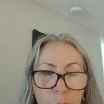 Snapshot of EvaRobinson chatting on 05-22-26, 04:12 EvaRobinson online show from 05-22-26, 04:12