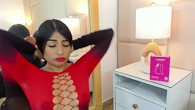 AntoniaRoss  online show from 02-06-26, 01:03