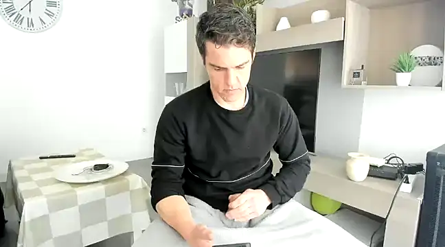 Snapshot of HeteroOli chatting on 02-07-25, 01:43 HeteroOli online show from 02-07-25, 01:43