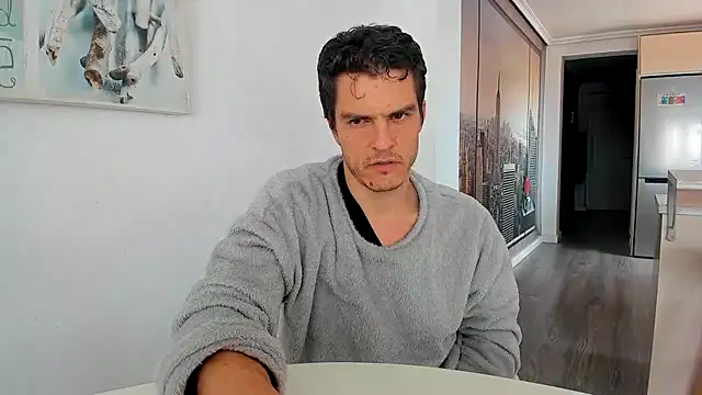 Snapshot of HeteroOli chatting on 03-02-25, 11:50 HeteroOli online show from 03-02-25, 11:50