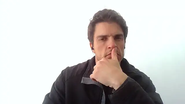 Snapshot of HeteroOli chatting on 11-25-25, 12:27 HeteroOli online show from 11-25-25, 12:27