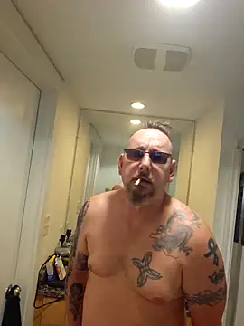 Snapshot of Littledick007007 chatting on 02-26-26, 11:31 Littledick007007 online show from 02-26-26, 11:31