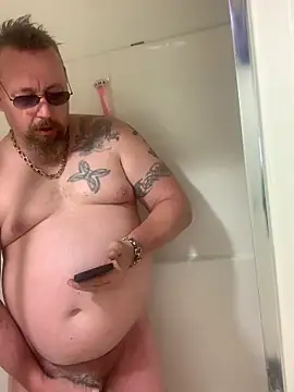 Snapshot of Littledick007007 chatting on 04-13-26, 10:54 Littledick007007 online show from 04-13-26, 10:54