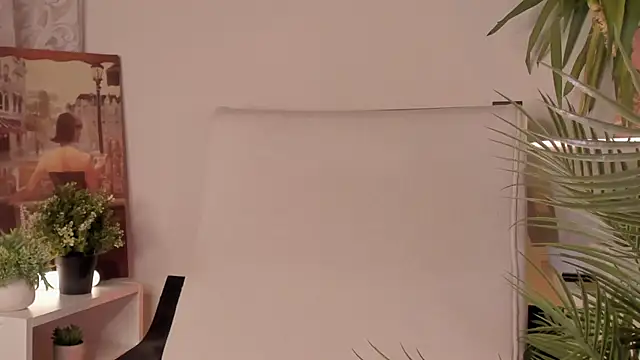 Snapshot of Ana_Peachy_ chatting on 03-04-25, 08:05 Ana Peachy online show from 03-04-25, 08:05