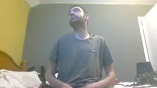 Snapshot of ThatGuyNextDoor1992 chatting on 03-16-25, 11:25 ThatGuyNextDoor1992 online show from 03-16-25, 11:25