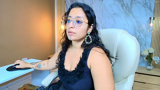 sophiaamethystt online show from 07-22-26, 01:03