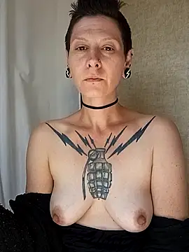 Dark Obsessions online show from 03-19-26, 06:45