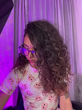 Snapshot of Samantha_Bernardo chatting on 02-06-26, 03:22 Samantha Bernardo online show from 02-06-26, 03:22