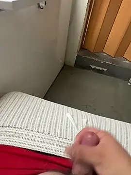 buri232 online show from 04-17-26, 06:38