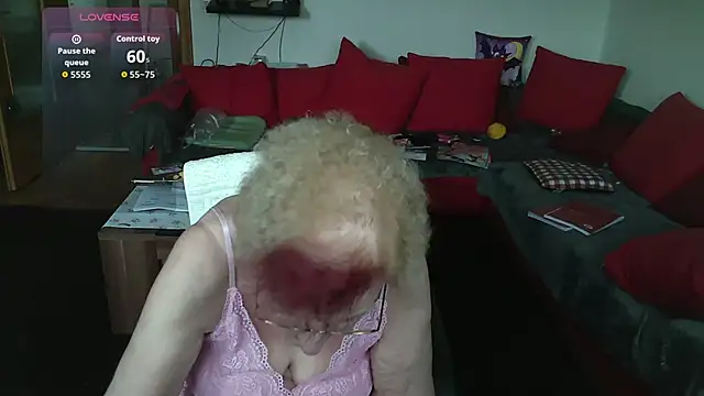 HeisseomaOriginal online show from 01-13-26, 11:26