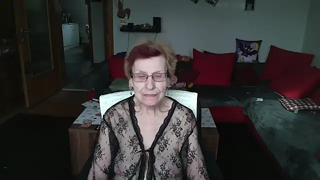 HeisseomaOriginal online show from 04-10-26, 07:13