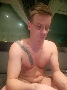 Snapshot of LanaSissy100 chatting on 12-12-24, 08:32 LanaSissy100 online show from 12-12-24, 08:32