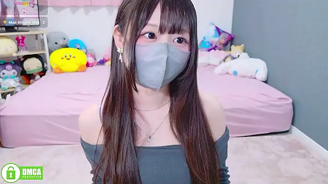 -M Hinano  online show from 10-23-25, 01:54