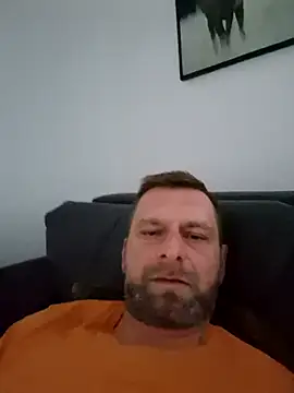 Snapshot of Mjn34 chatting on 02-12-25, 07:13 Mjn34 online show from 02-12-25, 07:13