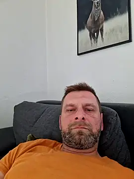 Snapshot of Mjn34 chatting on 02-12-25, 10:46 Mjn34 online show from 02-12-25, 10:46